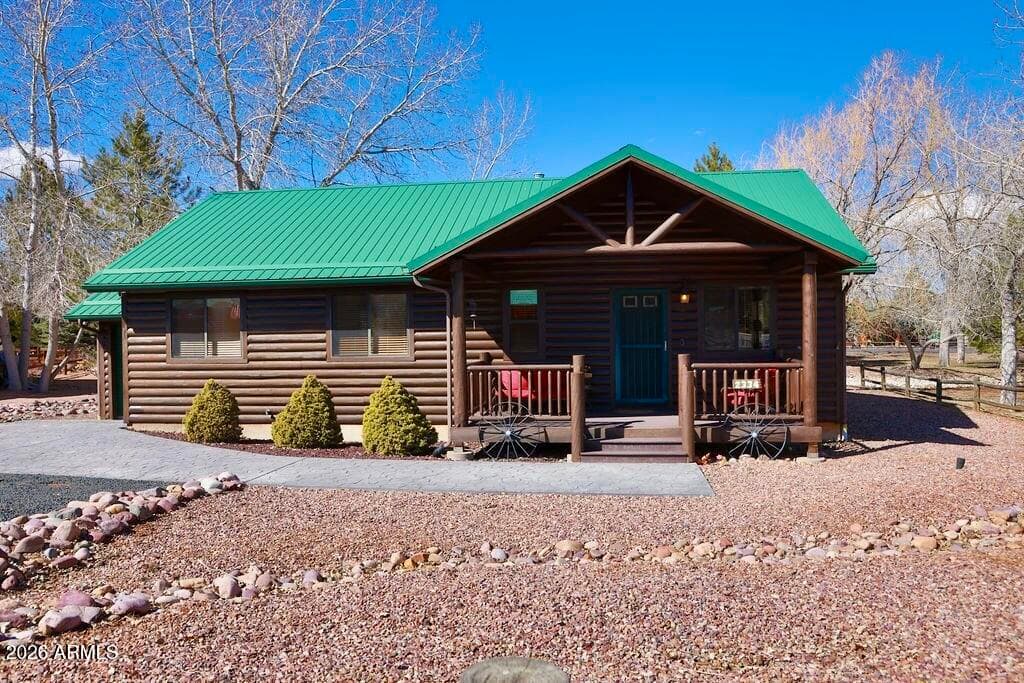 2334 S Buffalo Loop, Overgaard, AZ 85933 — photo 1 of 38