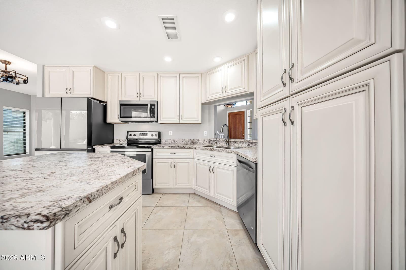 1536 E MEADOW Lane, Phoenix, AZ 85022 — photo 12 of 49