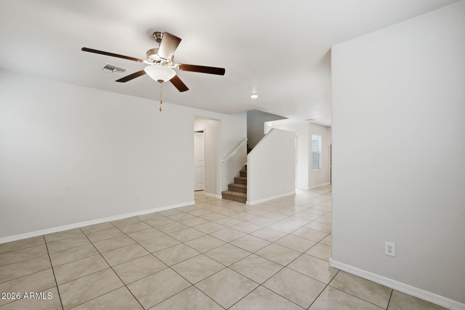 3921 S 82ND Drive, Phoenix, AZ 85043 — photo 4 of 36