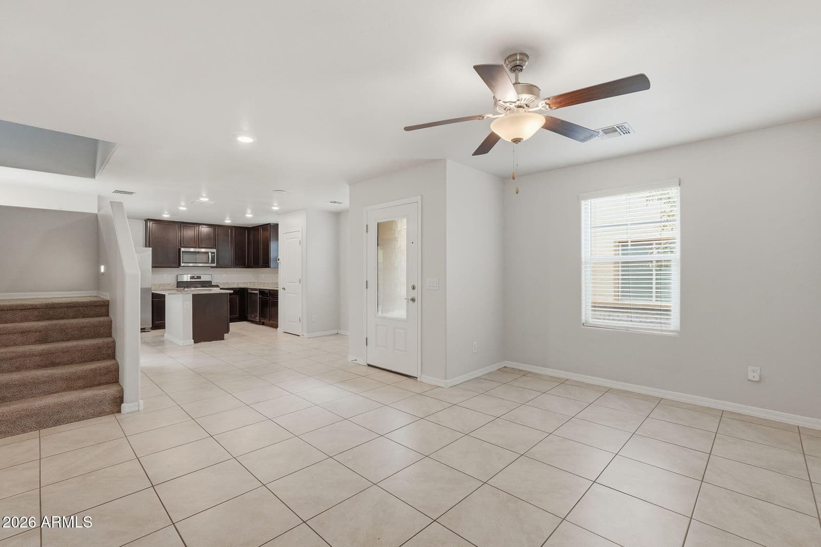 3921 S 82ND Drive, Phoenix, AZ 85043 — photo 5 of 36