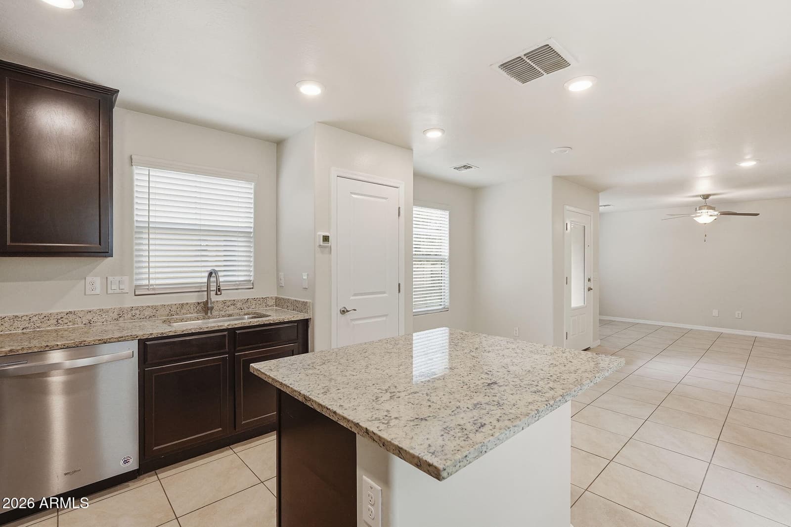 3921 S 82ND Drive, Phoenix, AZ 85043 — photo 11 of 36