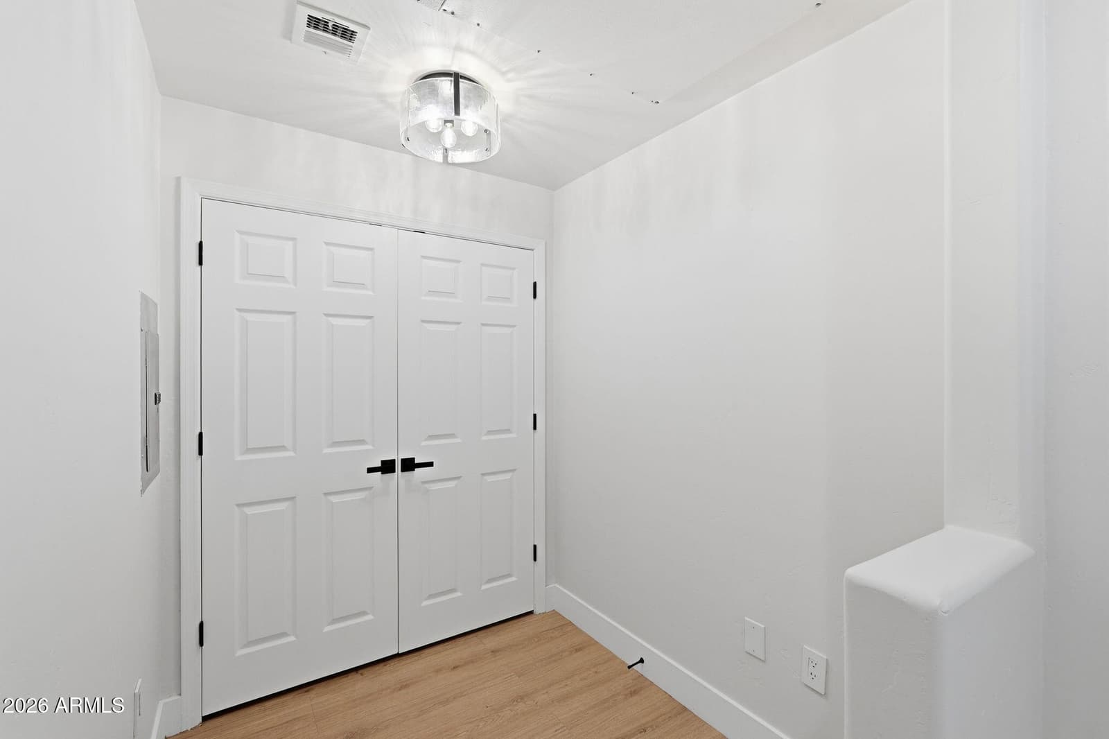 5450 E DEER VALLEY Drive 1200, Phoenix, AZ 85054 — photo 14 of 34
