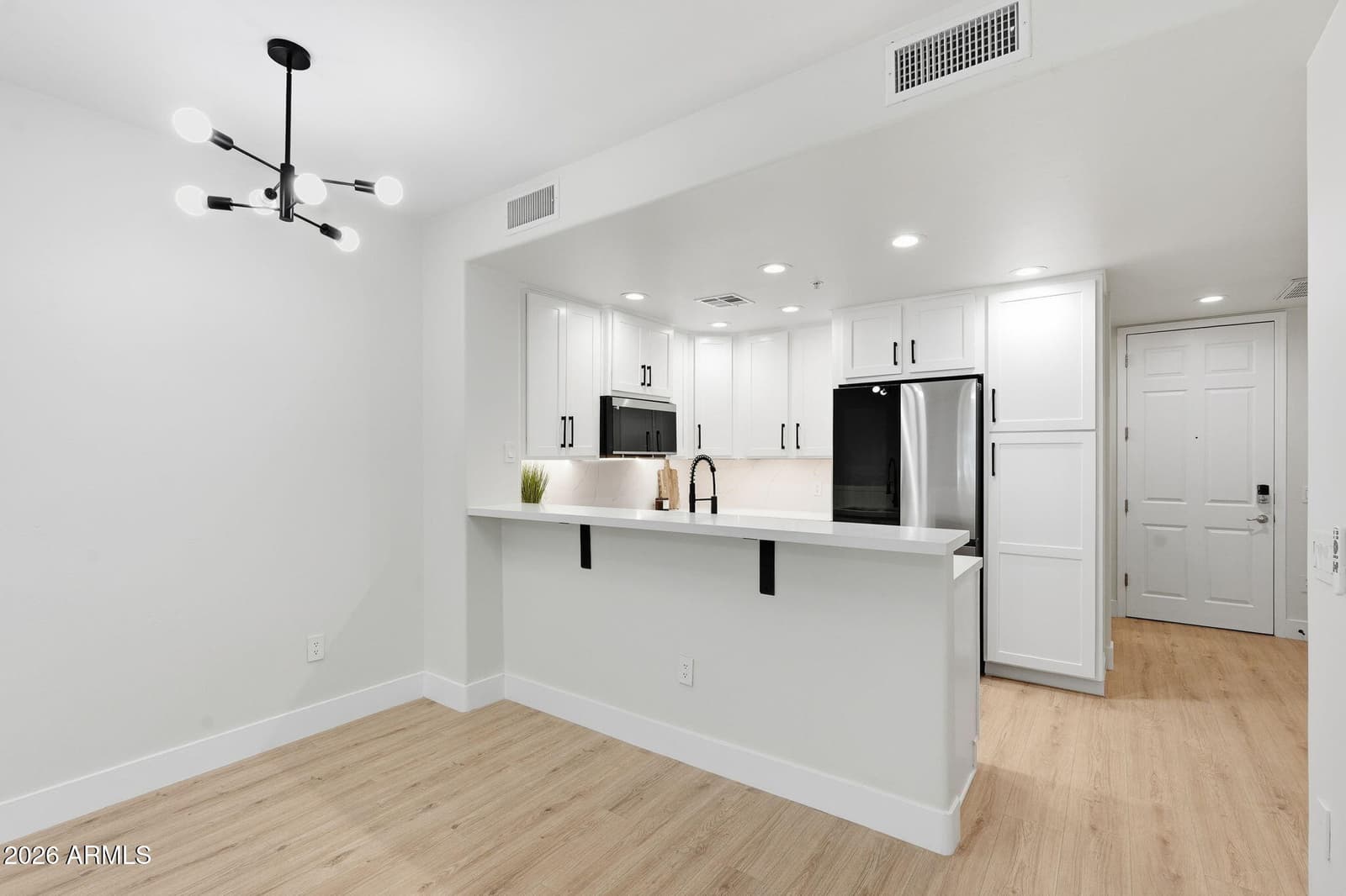 5450 E DEER VALLEY Drive 1200, Phoenix, AZ 85054 — photo 1 of 34
