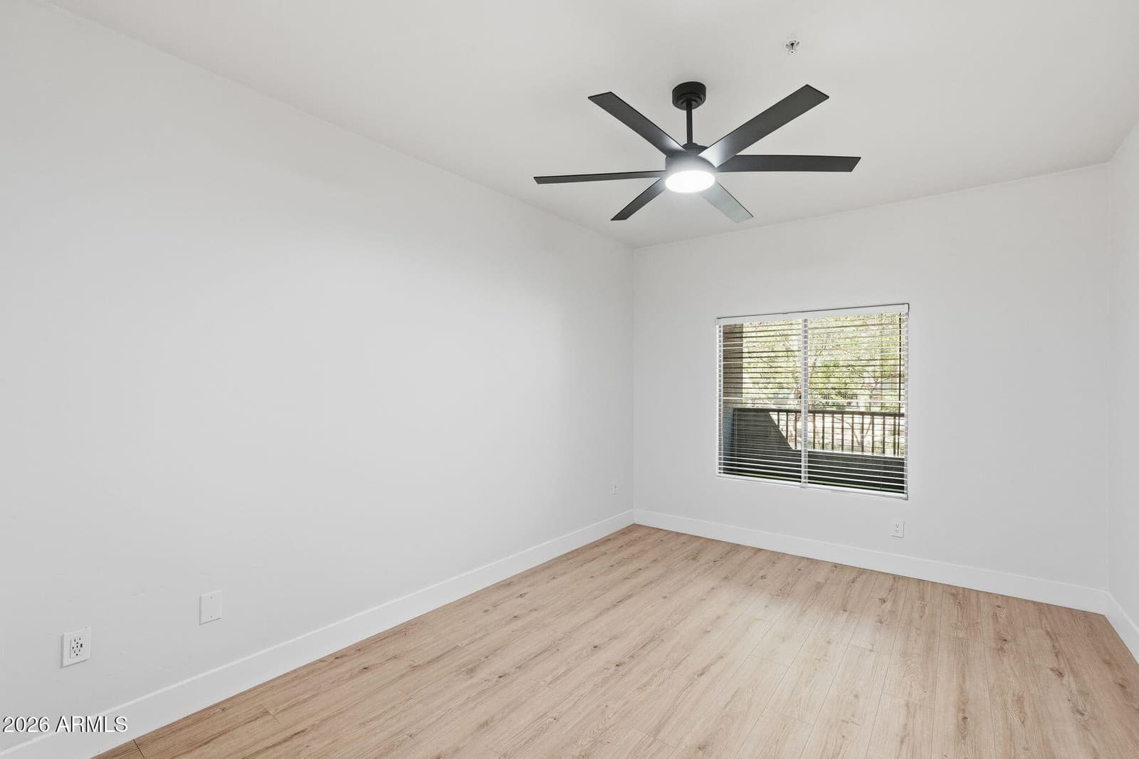 5450 E DEER VALLEY Drive 1200, Phoenix, AZ 85054 — photo 19 of 34