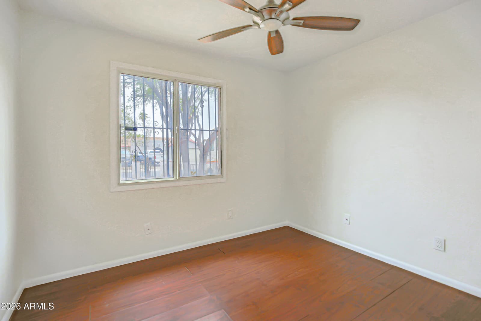 8042 W ELM Street, Phoenix, AZ 85033 — photo 19 of 35