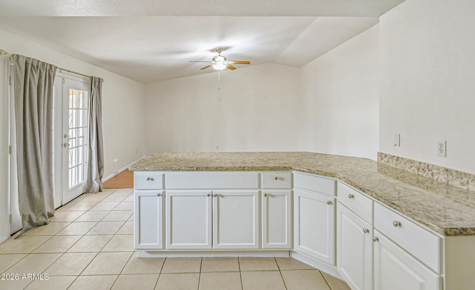 8042 W ELM Street, Phoenix, AZ 85033 — photo 11 of 35