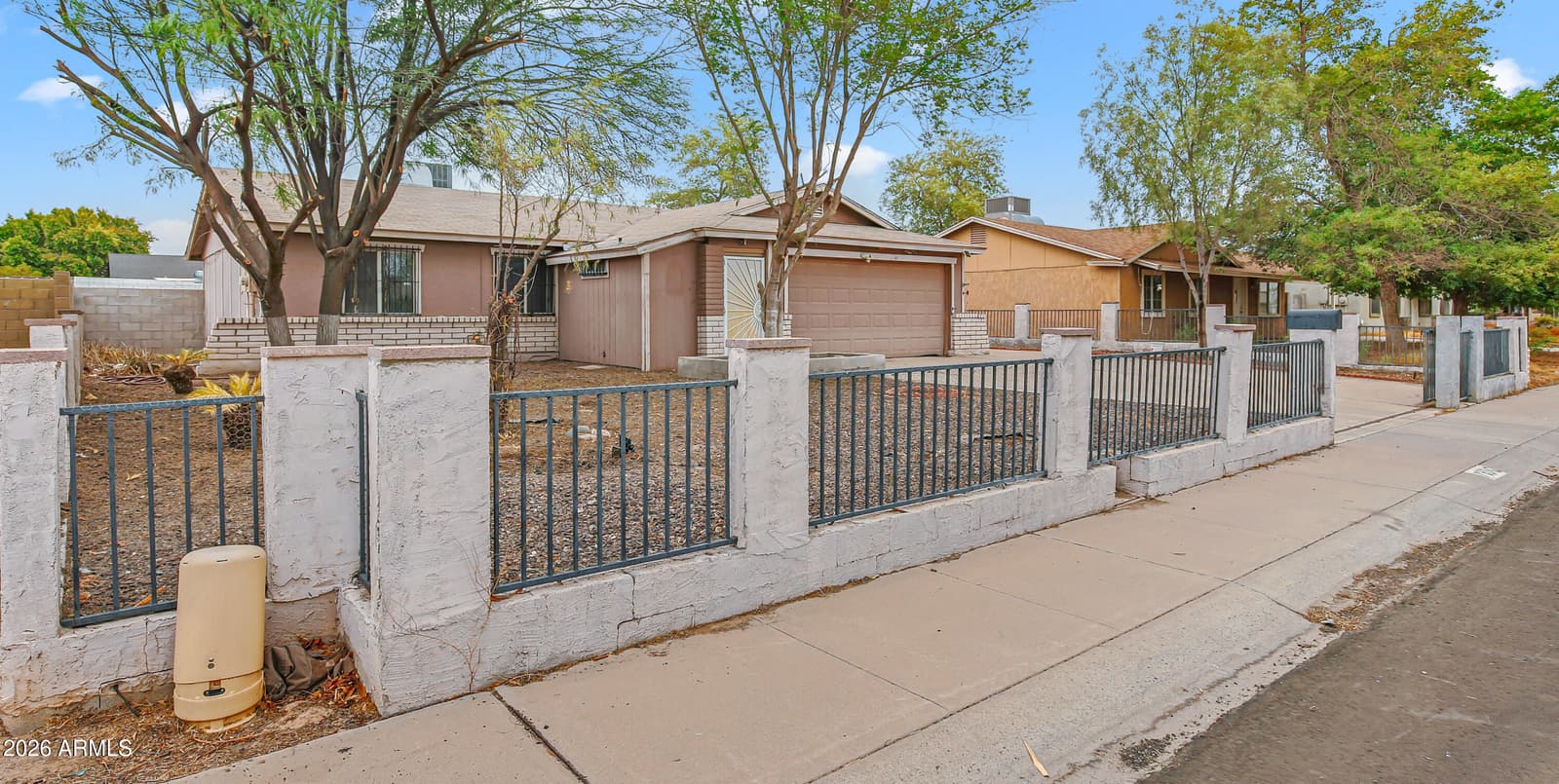 8042 W ELM Street, Phoenix, AZ 85033 — photo 34 of 35