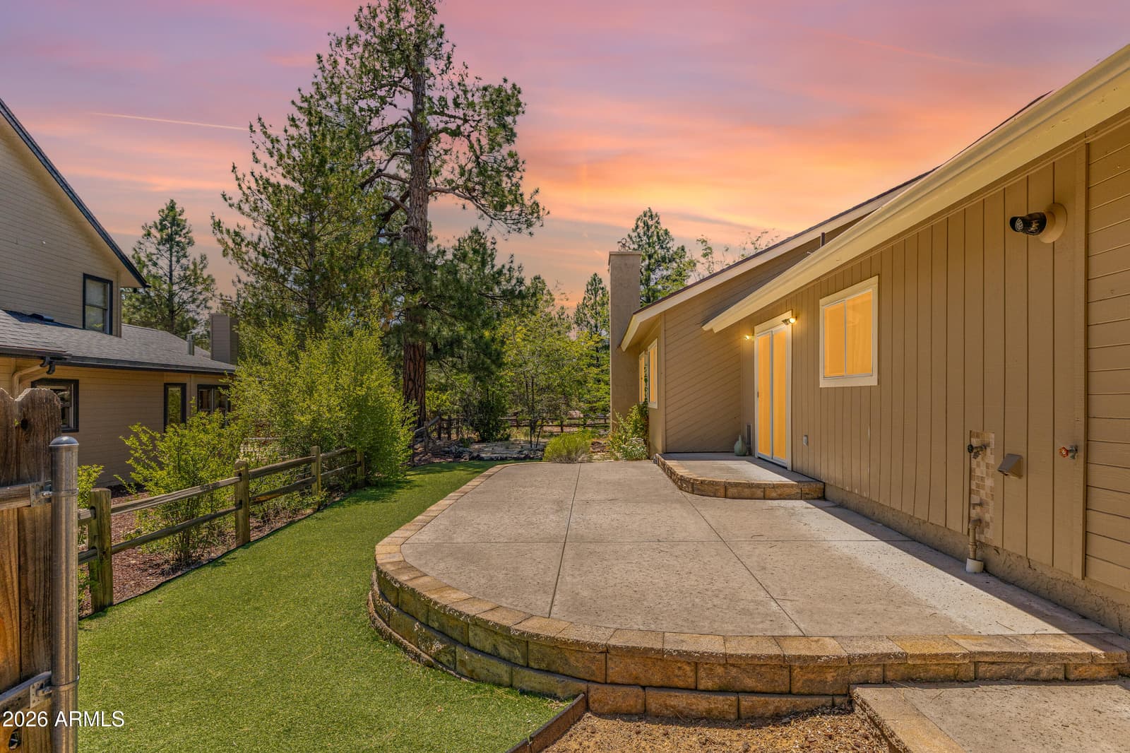 2320 N TIMBERLINE Road, Flagstaff, AZ 86004 — photo 2 of 62