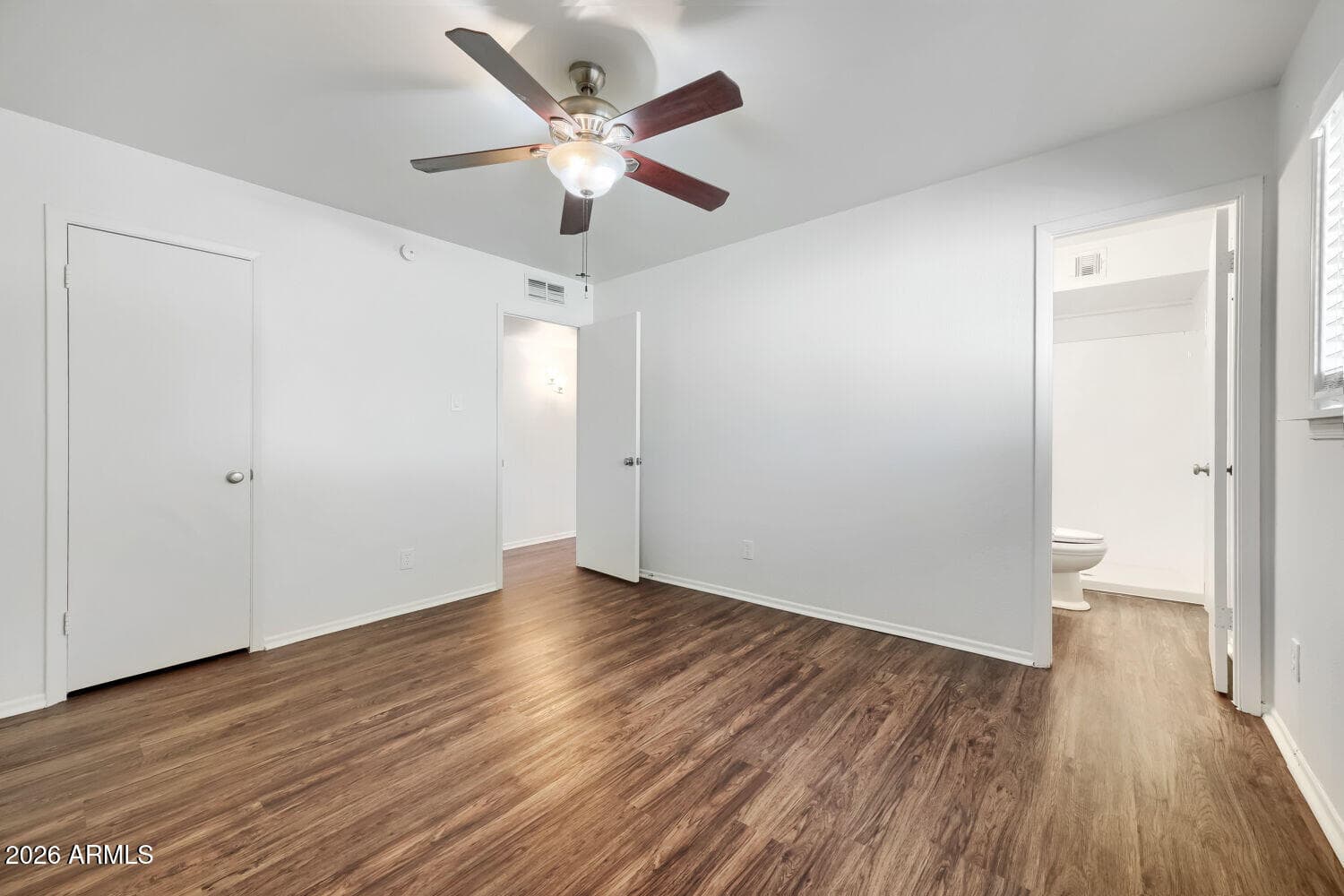 3514 W CARIBBEAN Lane, Phoenix, AZ 85053 — photo 12 of 28