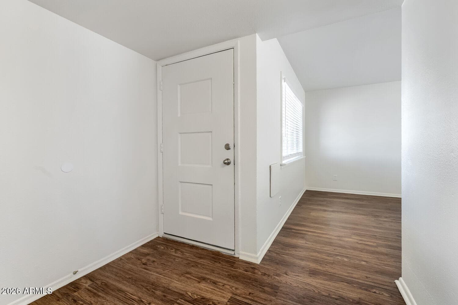 3514 W CARIBBEAN Lane, Phoenix, AZ 85053 — photo 15 of 28