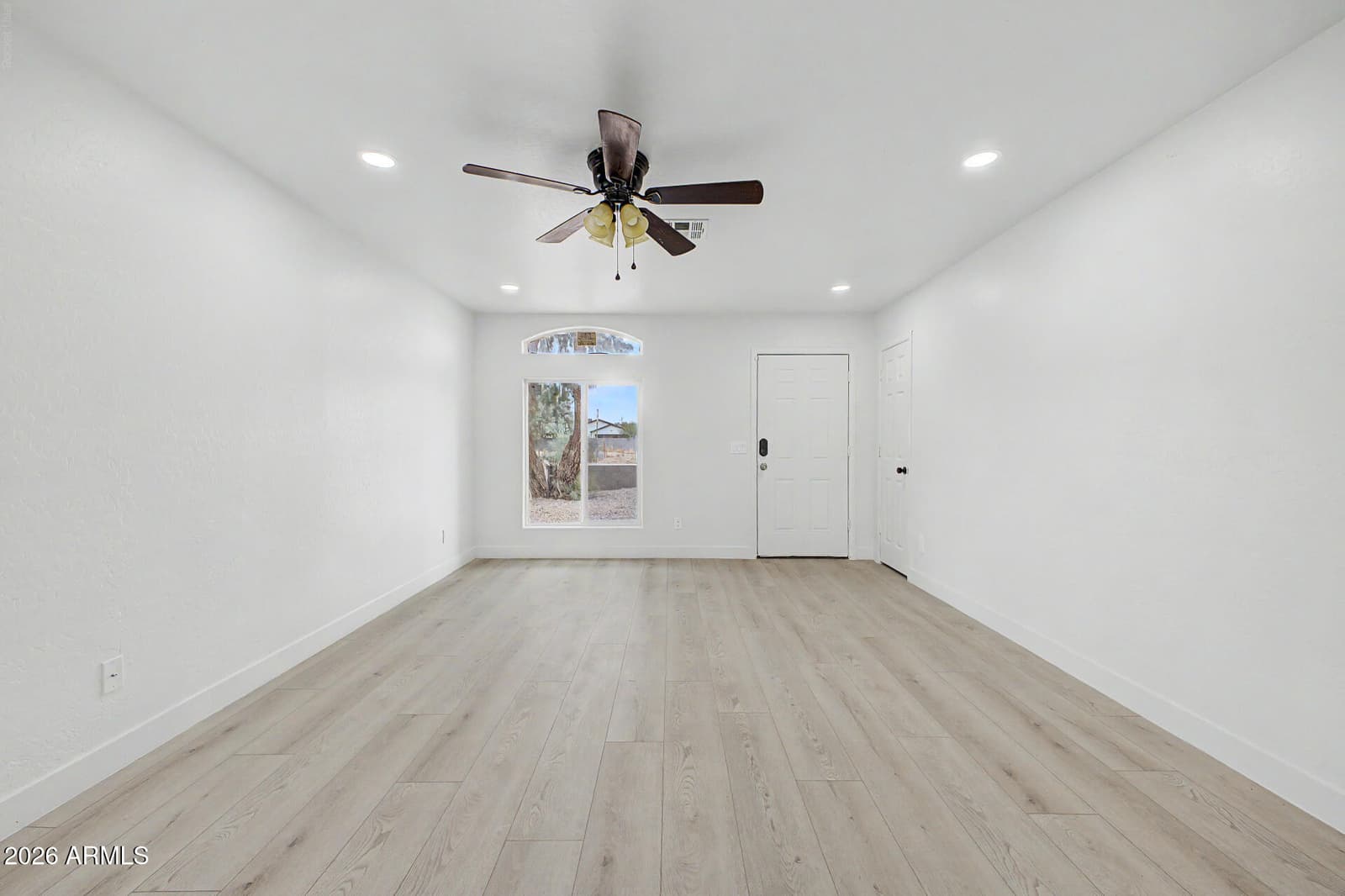 1228 S 15TH Avenue, Phoenix, AZ 85007 — photo 7 of 31