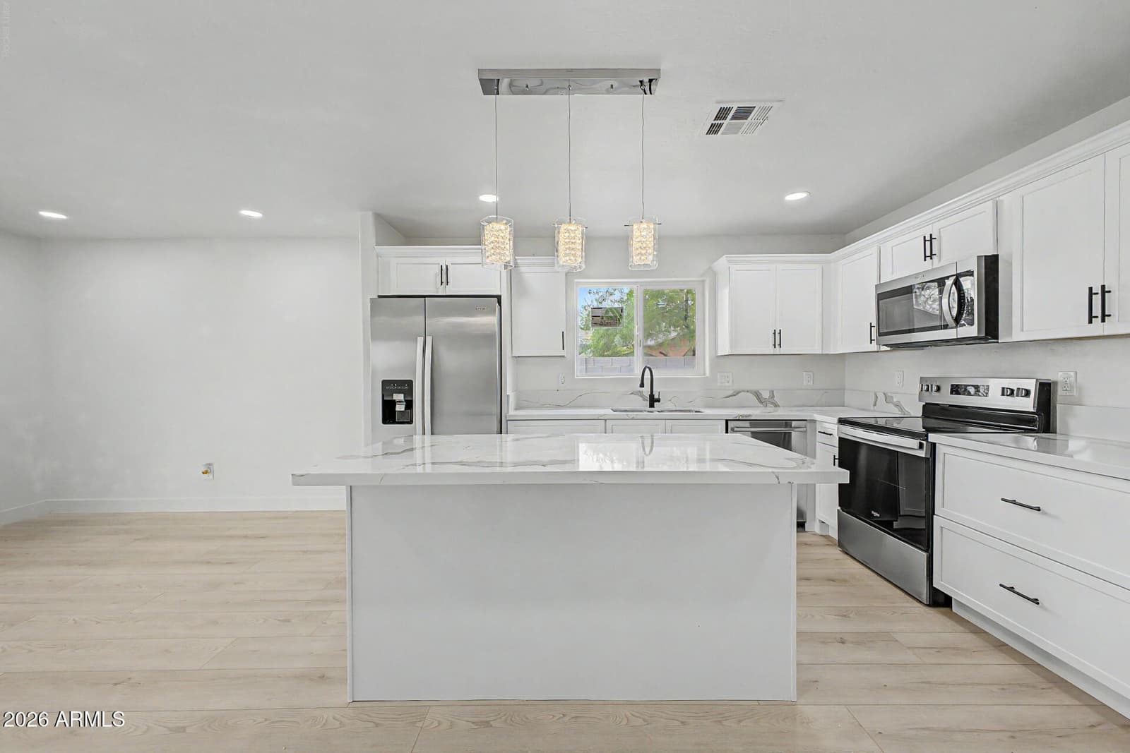 1228 S 15TH Avenue, Phoenix, AZ 85007 — photo 13 of 31
