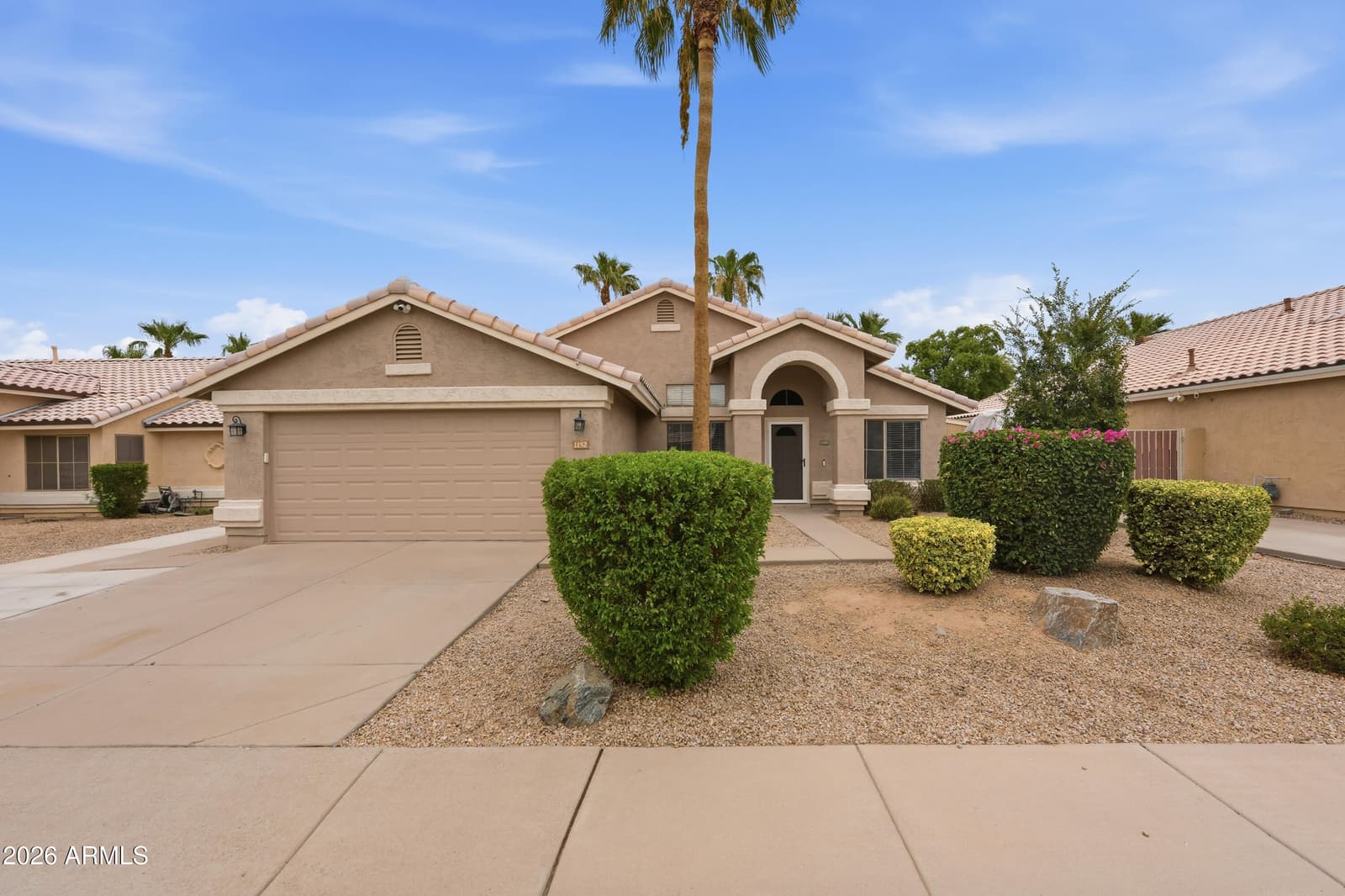 1152 W ORIOLE Way, Chandler, AZ 85286 — photo 1 of 49