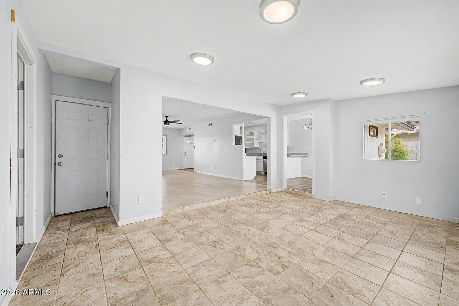 814 S LONGWOOD Loop, Mesa, AZ 85208 — photo 10 of 31