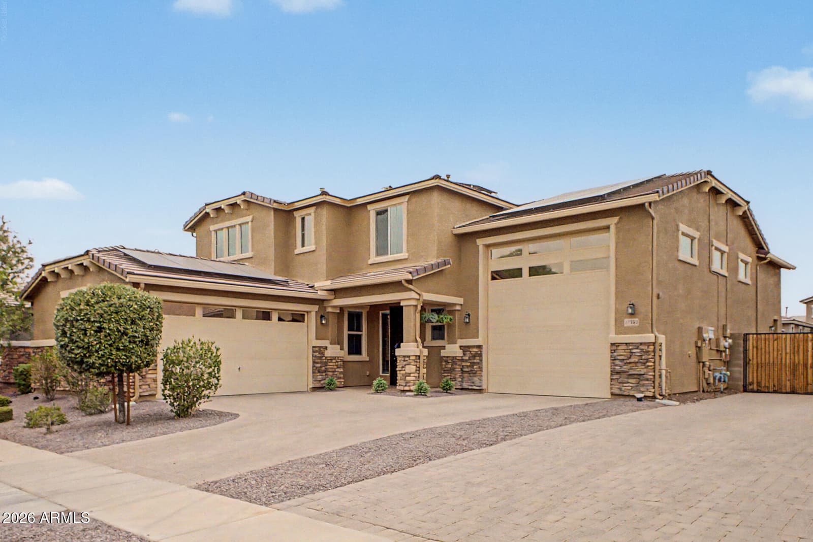 17352 W HEDGEHOG Place, Surprise, AZ 85387 — photo 5 of 61