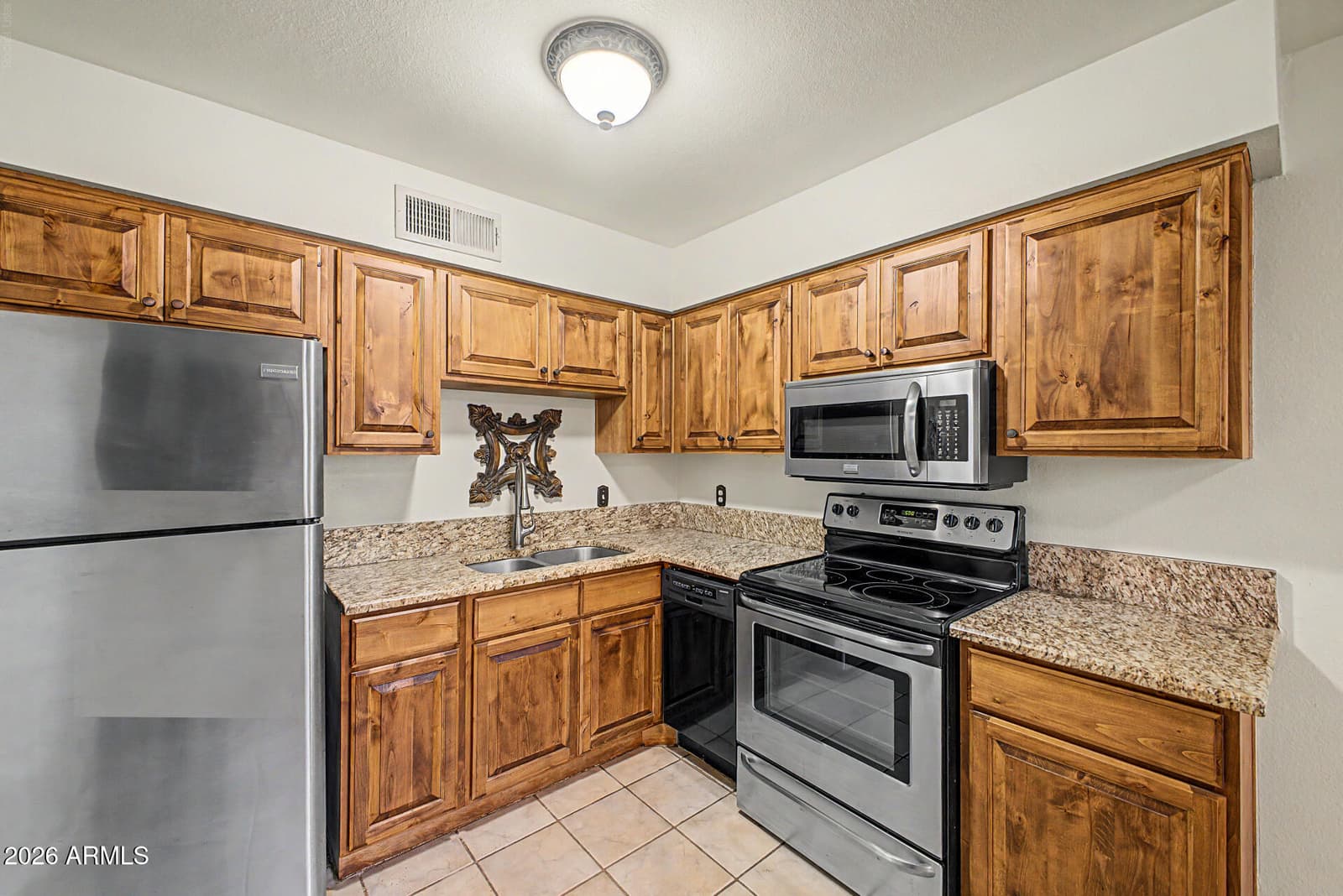 3626 N 37TH Street 11, Phoenix, AZ 85018 — photo 10 of 23