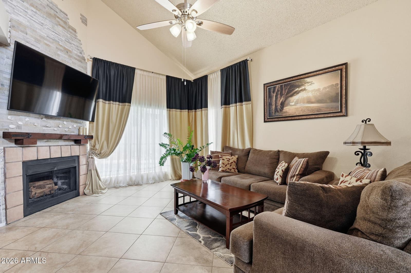 506 E KERRY Lane, Phoenix, AZ 85024 — photo 7 of 47