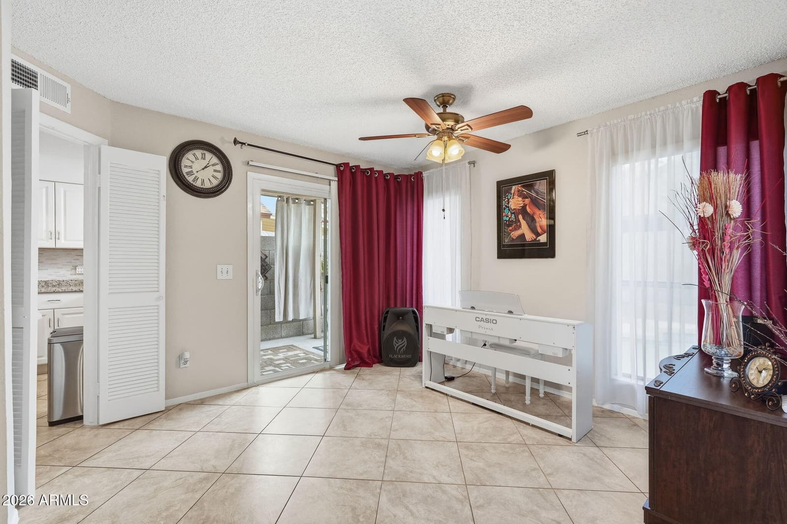 506 E KERRY Lane, Phoenix, AZ 85024 — photo 11 of 47