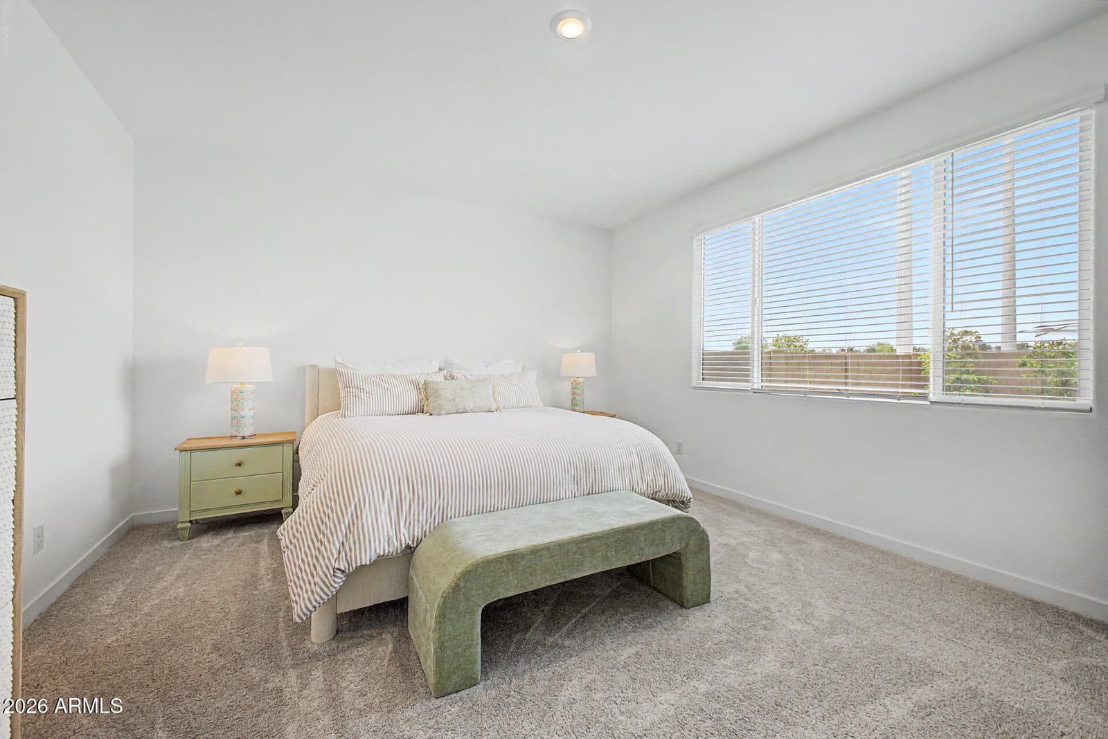 8054 E PALOMA Avenue, Mesa, AZ 85212 — photo 10 of 32
