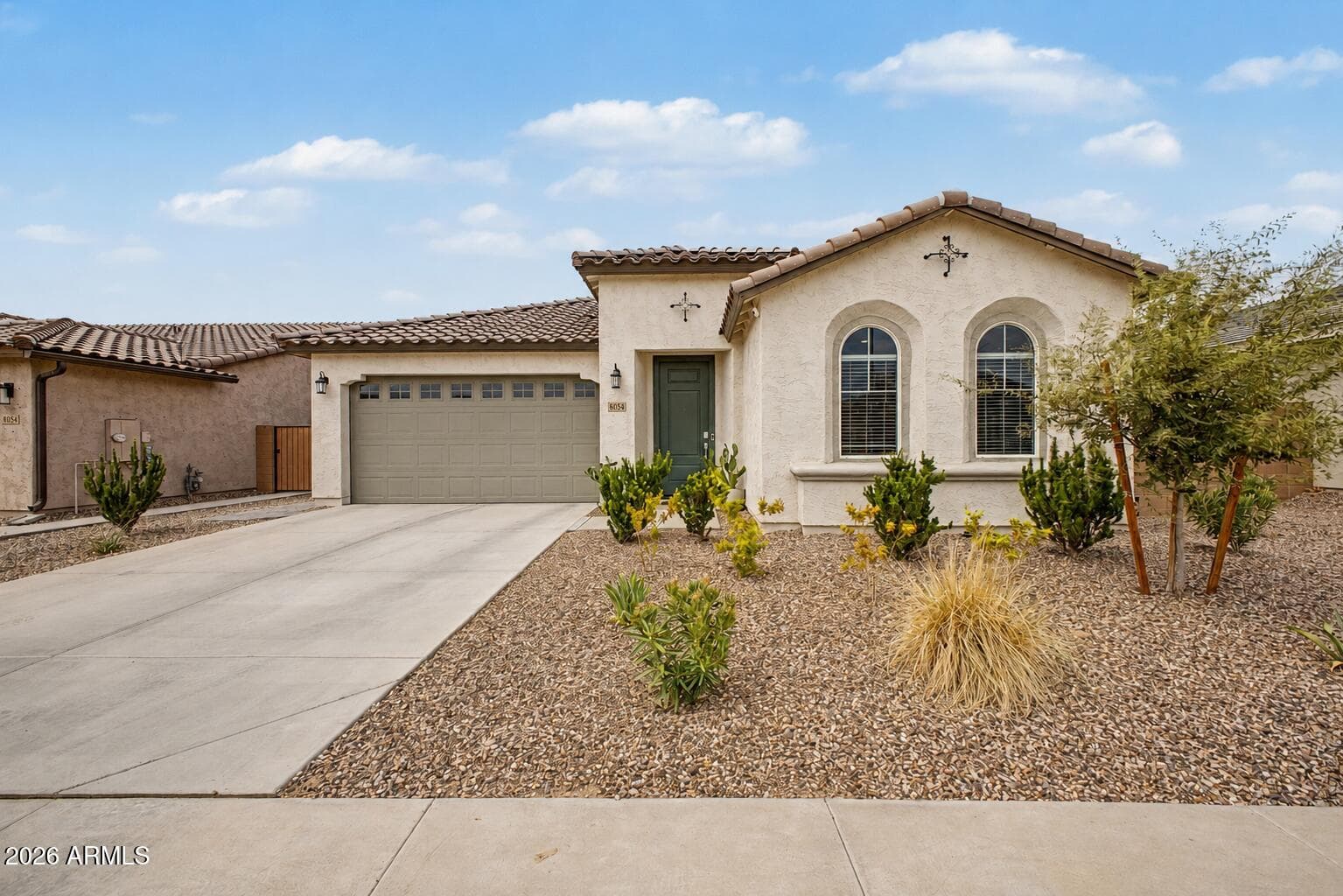 8054 E PALOMA Avenue, Mesa, AZ 85212 — photo 1 of 32