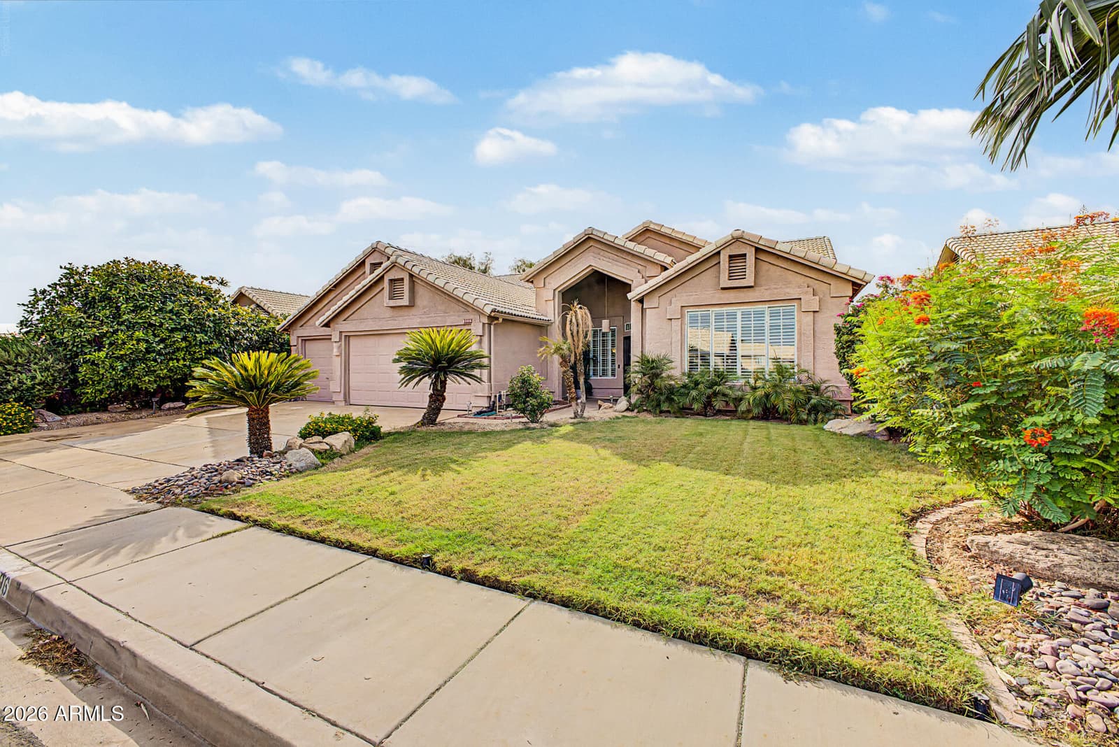21096 N 64TH Avenue, Glendale, AZ 85308 — photo 2 of 38