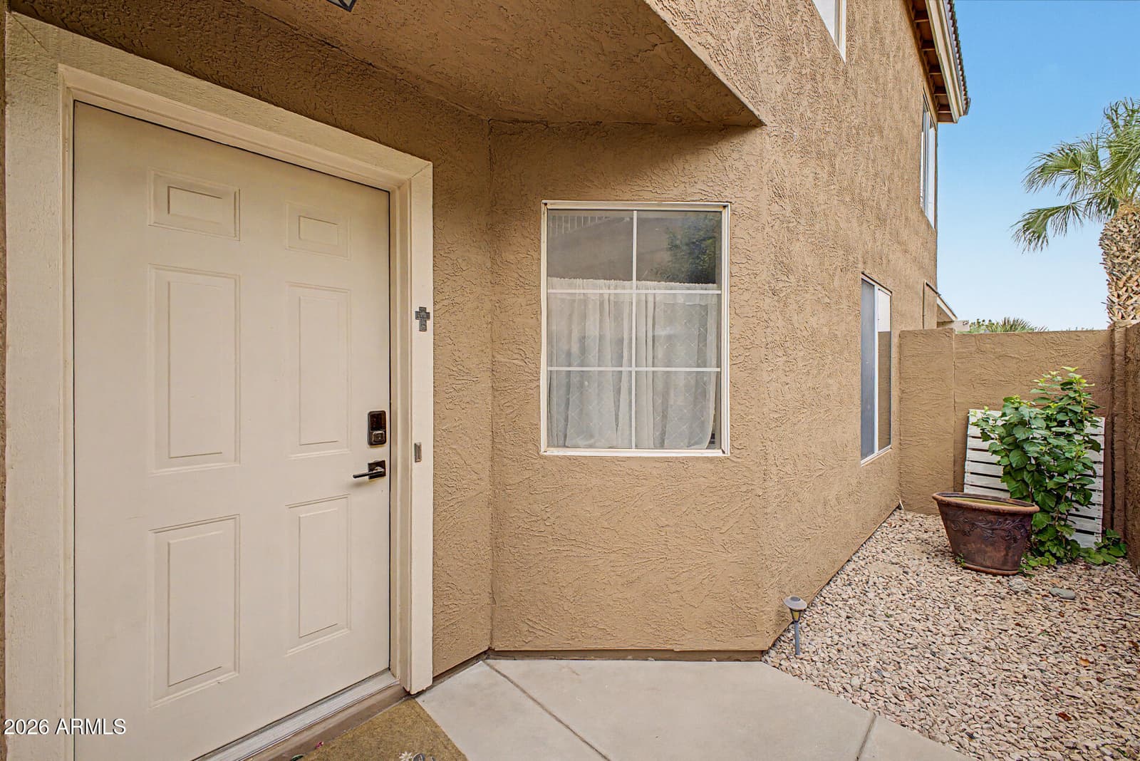 2712 S SAWYER Circle, Mesa, AZ 85209 — photo 4 of 60