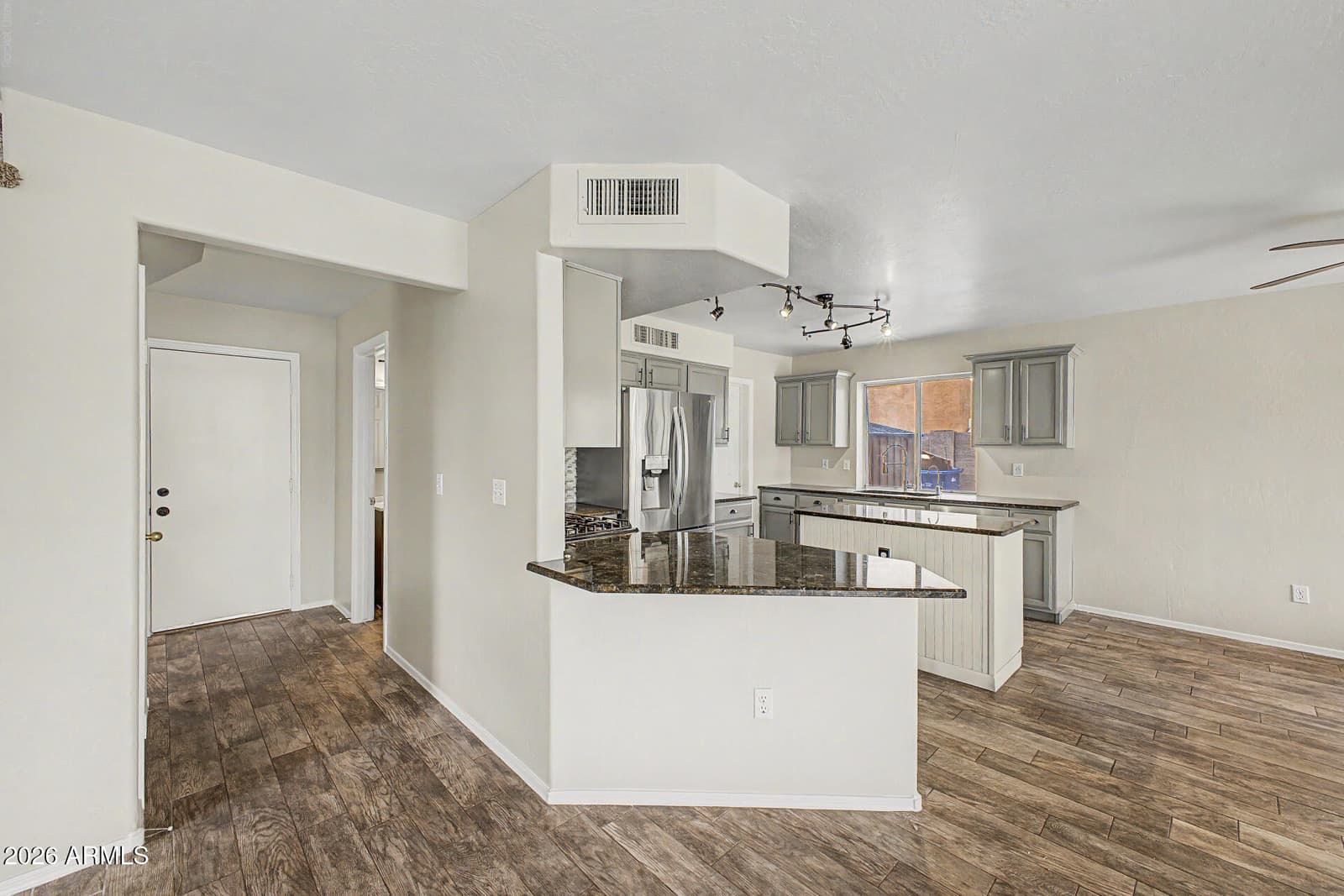 2712 S SAWYER Circle, Mesa, AZ 85209 — photo 9 of 60