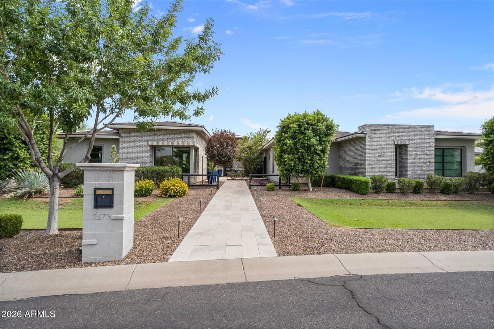 2675 E HUMMINGBIRD Way, Gilbert, AZ 85297 — photo 3 of 41