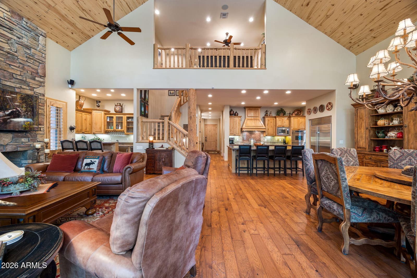 8829 Country Club Drive, Pinetop, AZ 85935 — photo 8 of 82