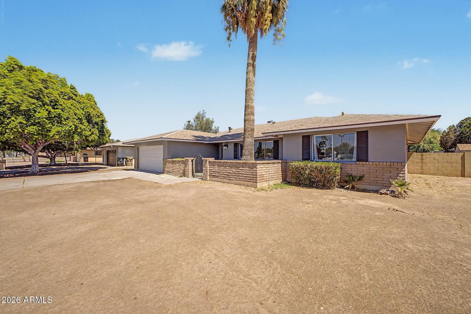 2936 W GLENDALE Avenue, Phoenix, AZ 85051 — photo 3 of 47