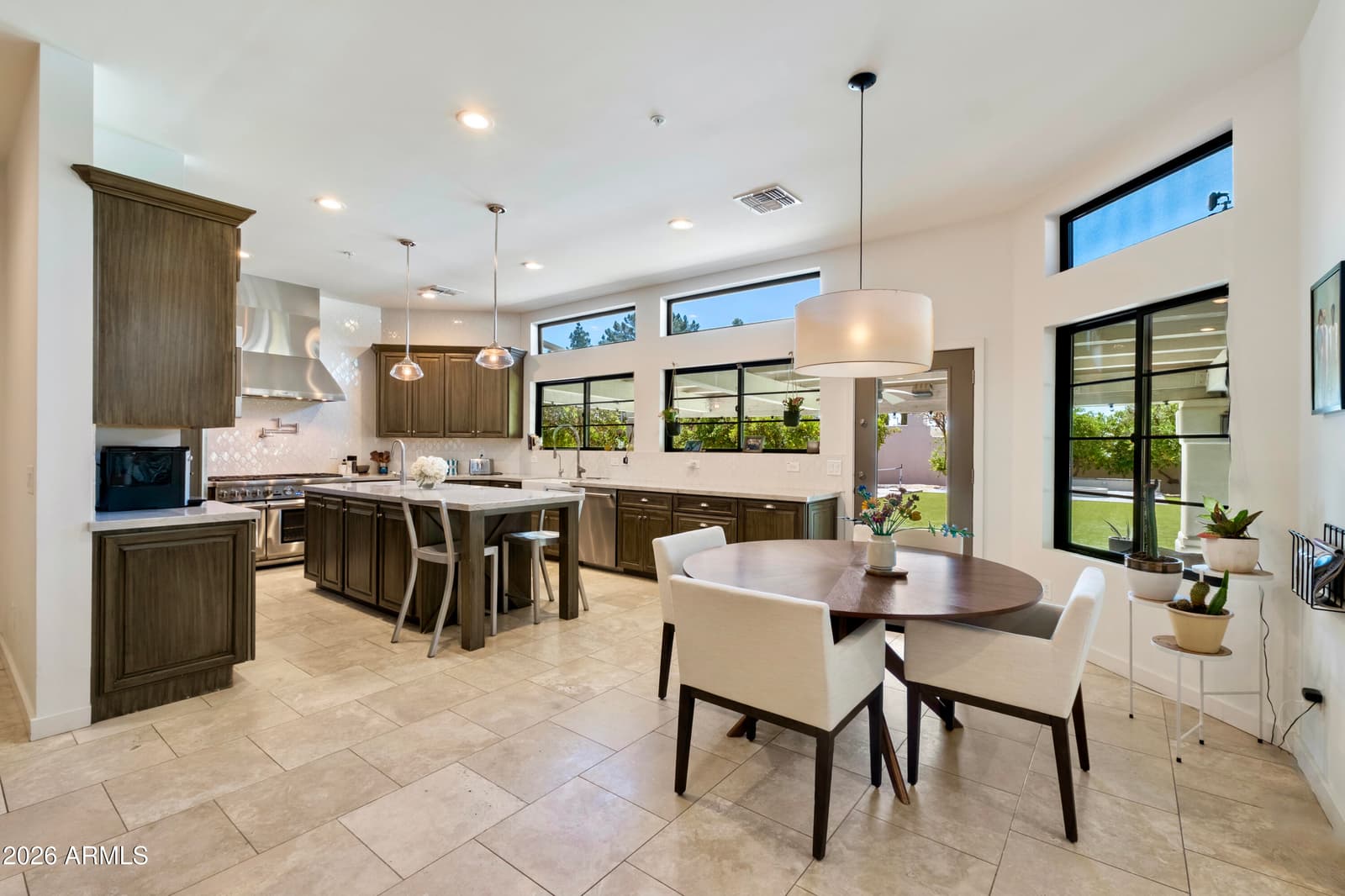 7281 E ROYAL PALM Road, Scottsdale, AZ 85258 — photo 16 of 47