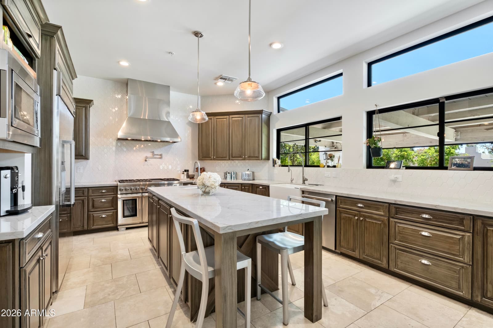 7281 E ROYAL PALM Road, Scottsdale, AZ 85258 — photo 11 of 47