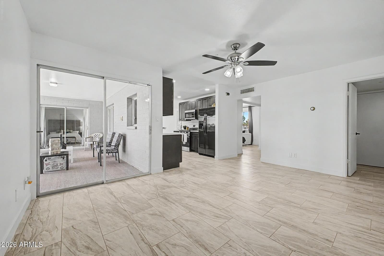 2936 W GLENDALE Avenue, Phoenix, AZ 85051 — photo 16 of 47