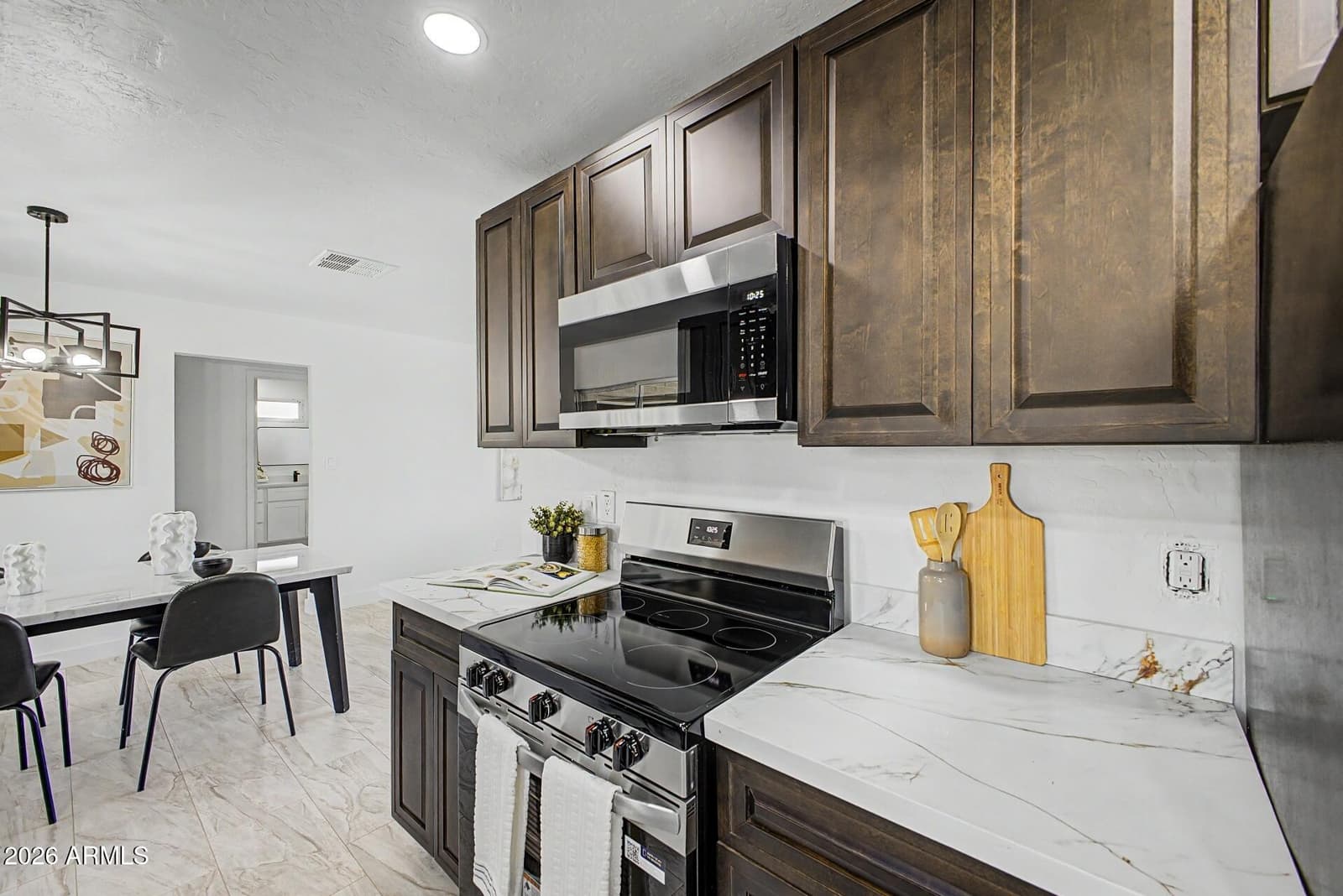 2936 W GLENDALE Avenue, Phoenix, AZ 85051 — photo 18 of 47