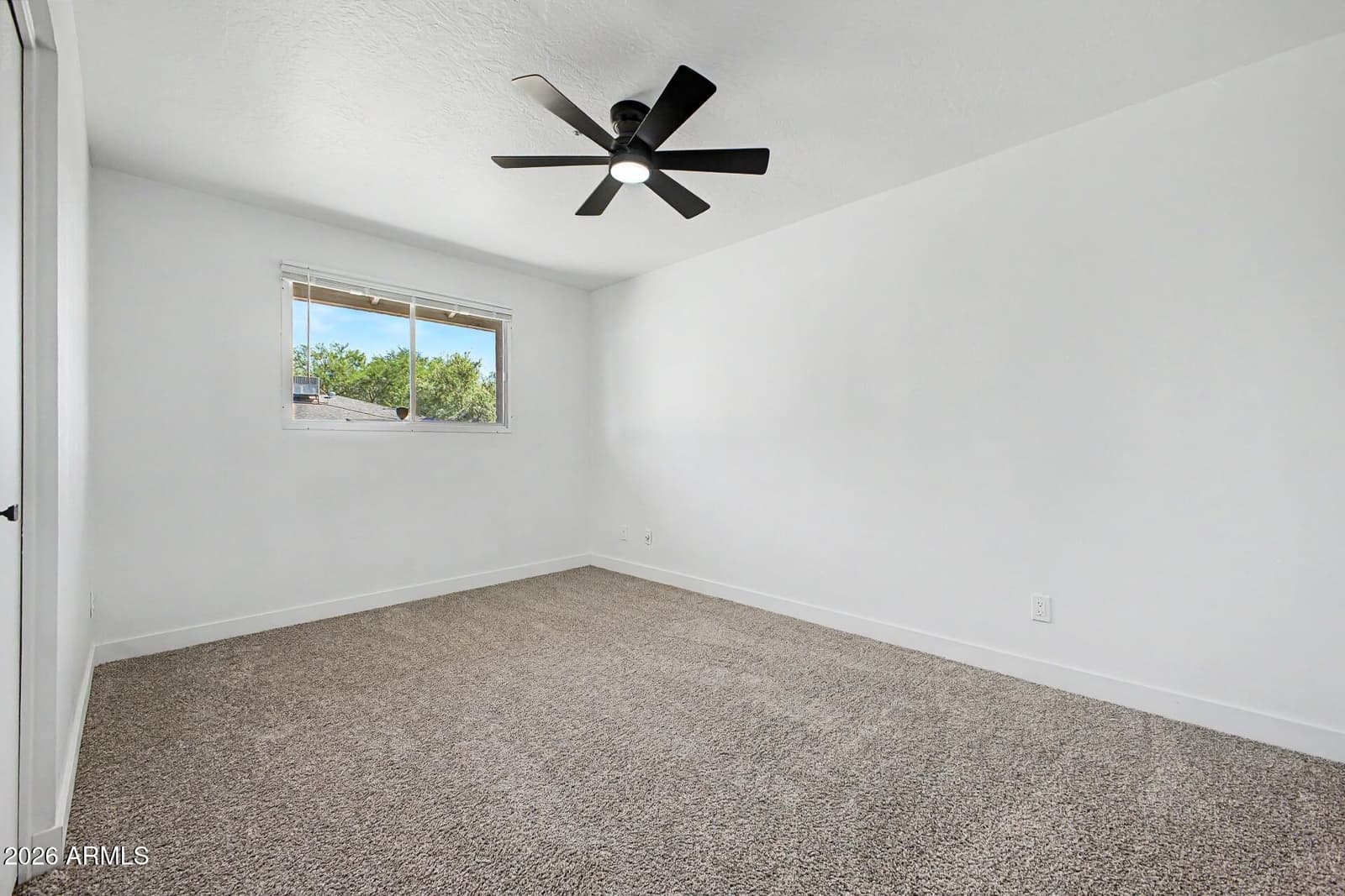 2936 W GLENDALE Avenue, Phoenix, AZ 85051 — photo 31 of 47