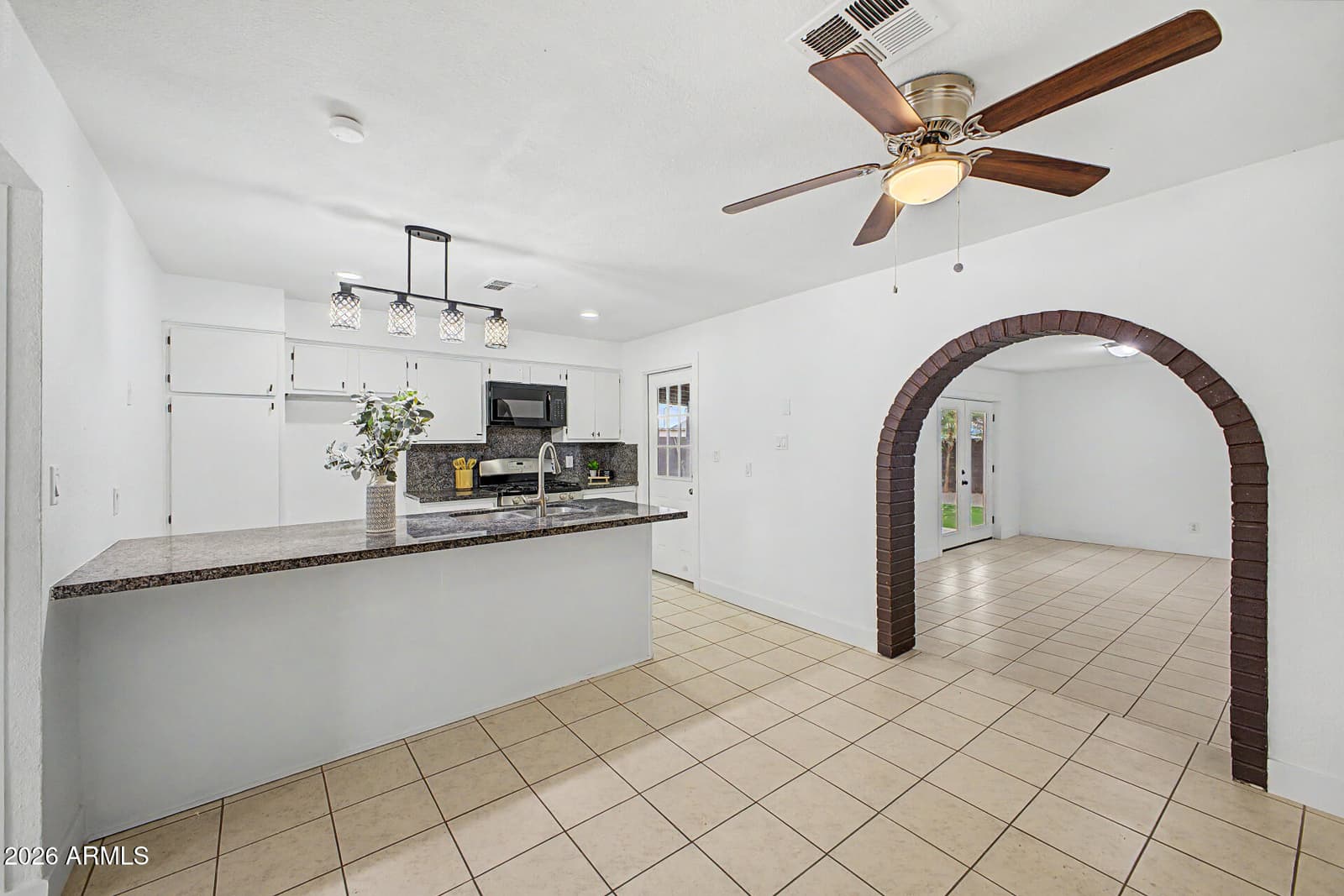 4875 W PALM Lane, Phoenix, AZ 85035 — photo 9 of 32