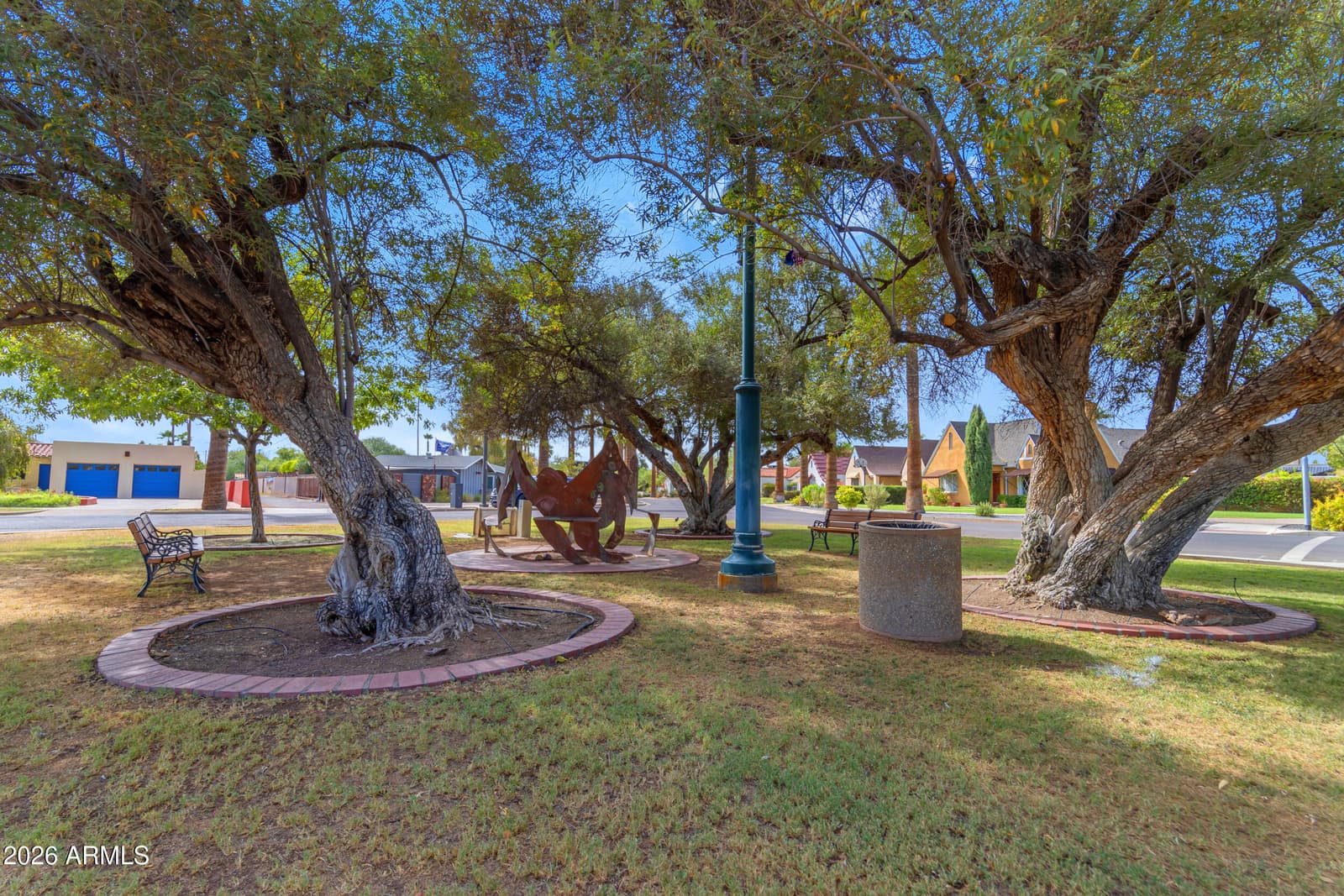 542 W LEWIS Avenue, Phoenix, AZ 85003 — photo 45 of 46