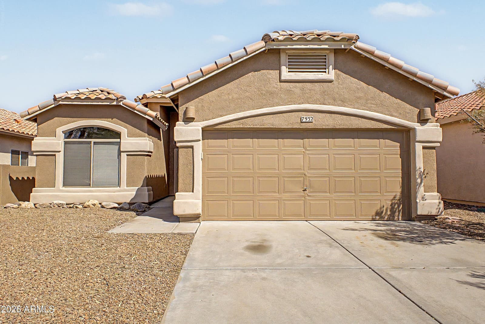 7932 N PANAMINT Drive, Tucson, AZ 85743 — photo 2 of 42