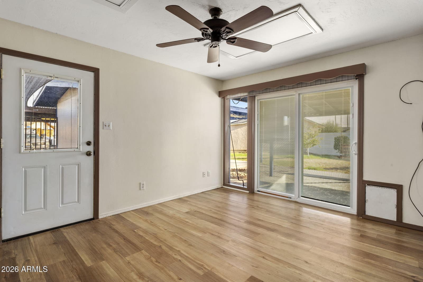 13854 N 47Th Avenue, Glendale, AZ 85306 — photo 8 of 23