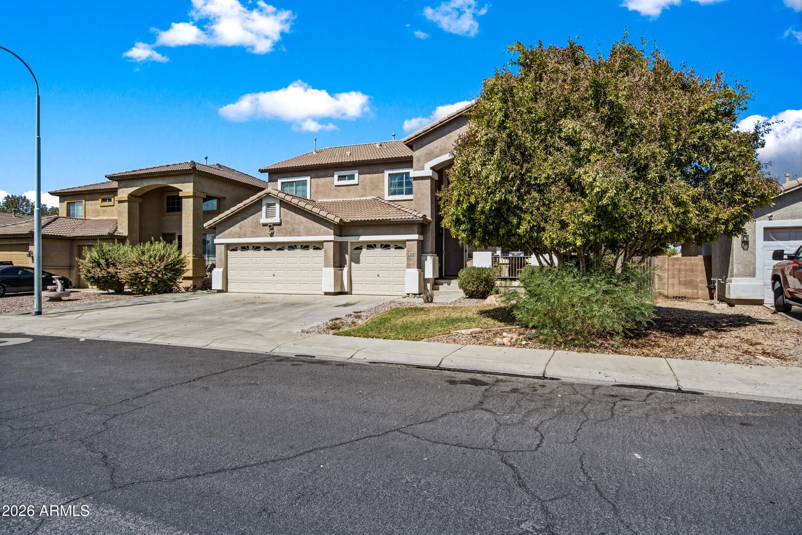 3210 S 81ST Avenue, Phoenix, AZ 85043 — photo 1 of 49