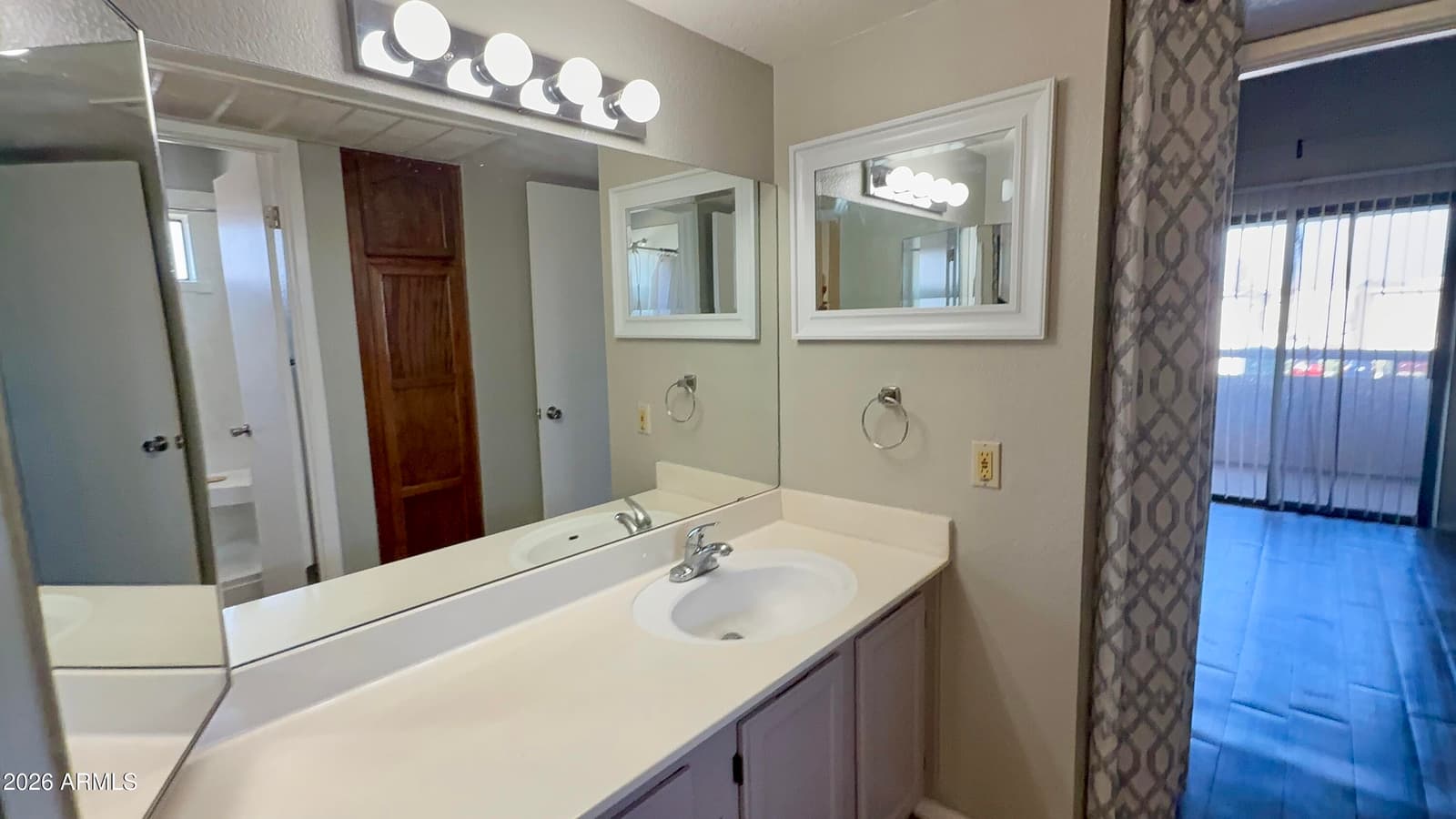 11666 N 28TH Drive 298, Phoenix, AZ 85029 — photo 9 of 12