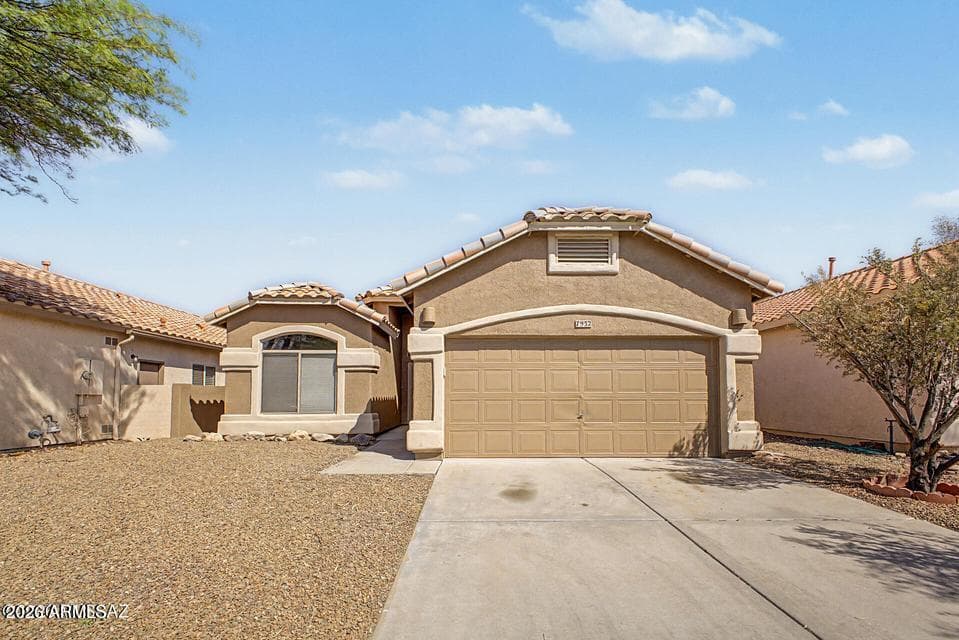 7932 N PANAMINT Drive, Tucson, AZ 85743 — photo 1 of 42