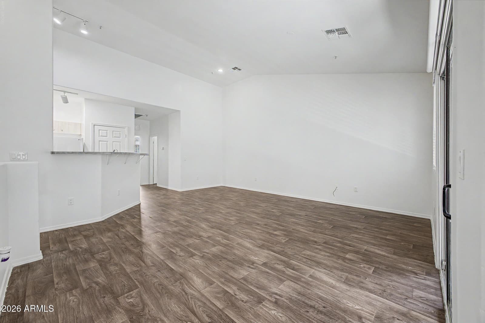 2450 W GLENROSA Avenue 29, Phoenix, AZ 85015 — photo 5 of 28