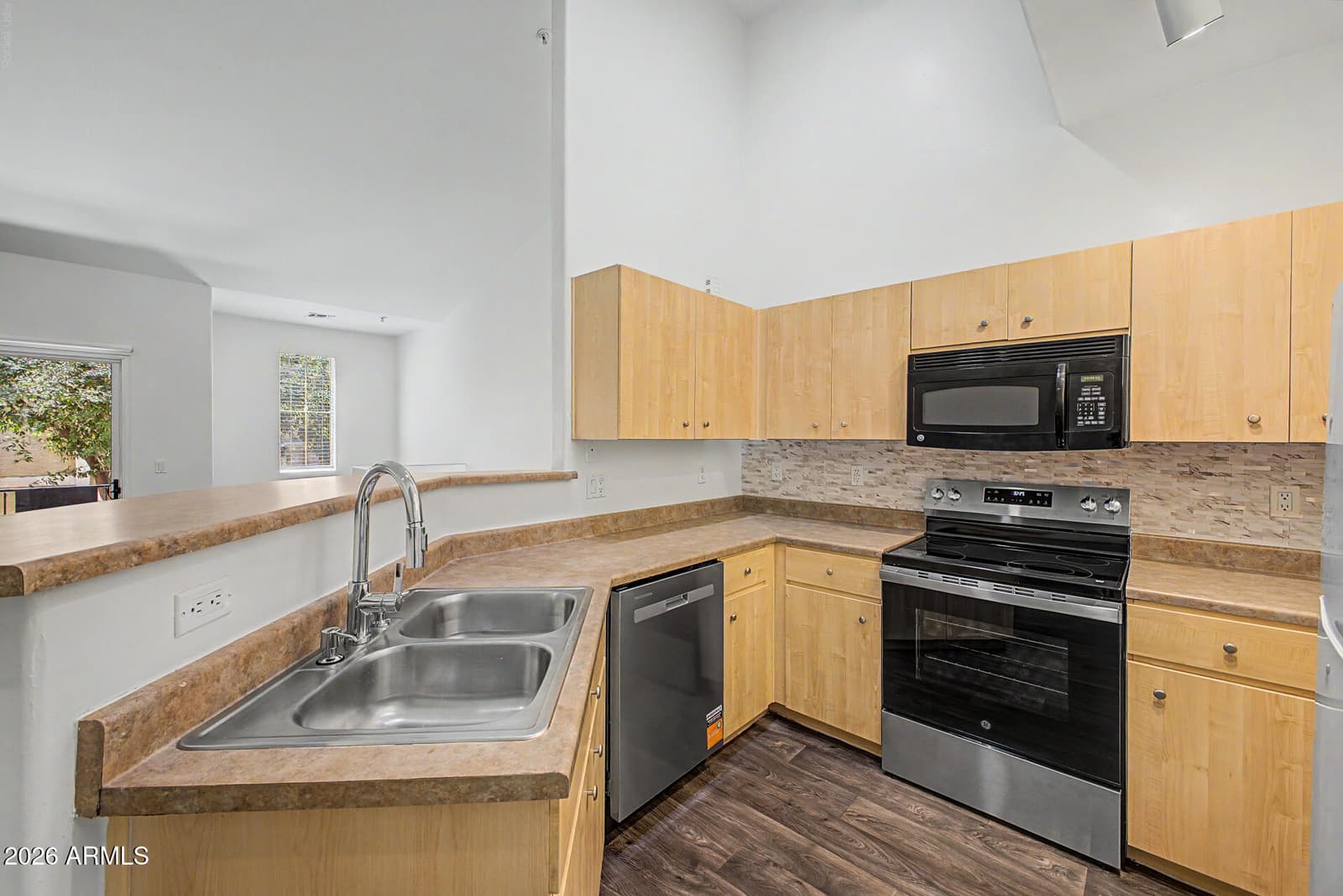 2450 W GLENROSA Avenue 29, Phoenix, AZ 85015 — photo 9 of 28