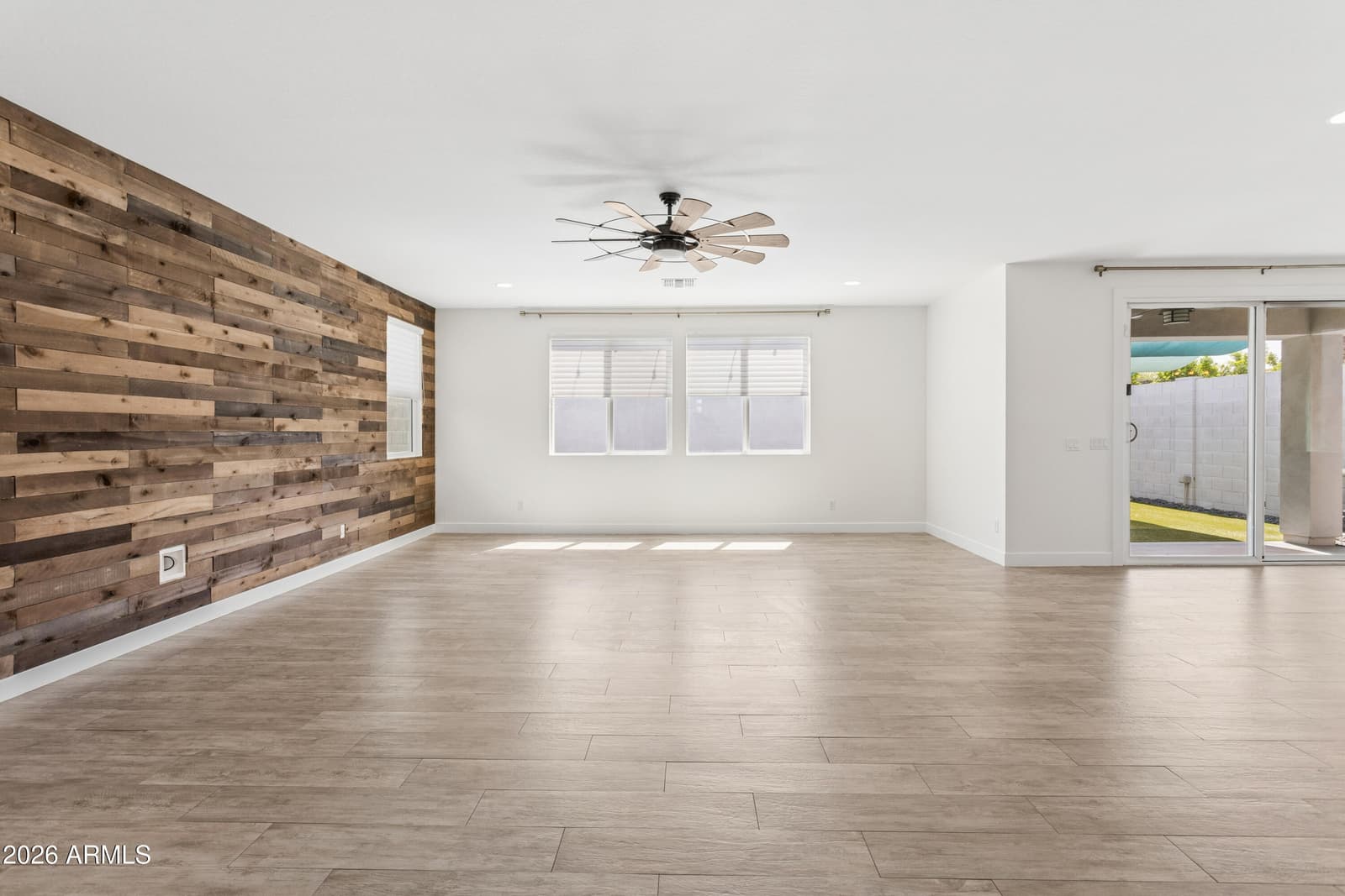 2663 N 54TH Street, Phoenix, AZ 85008 — photo 5 of 24