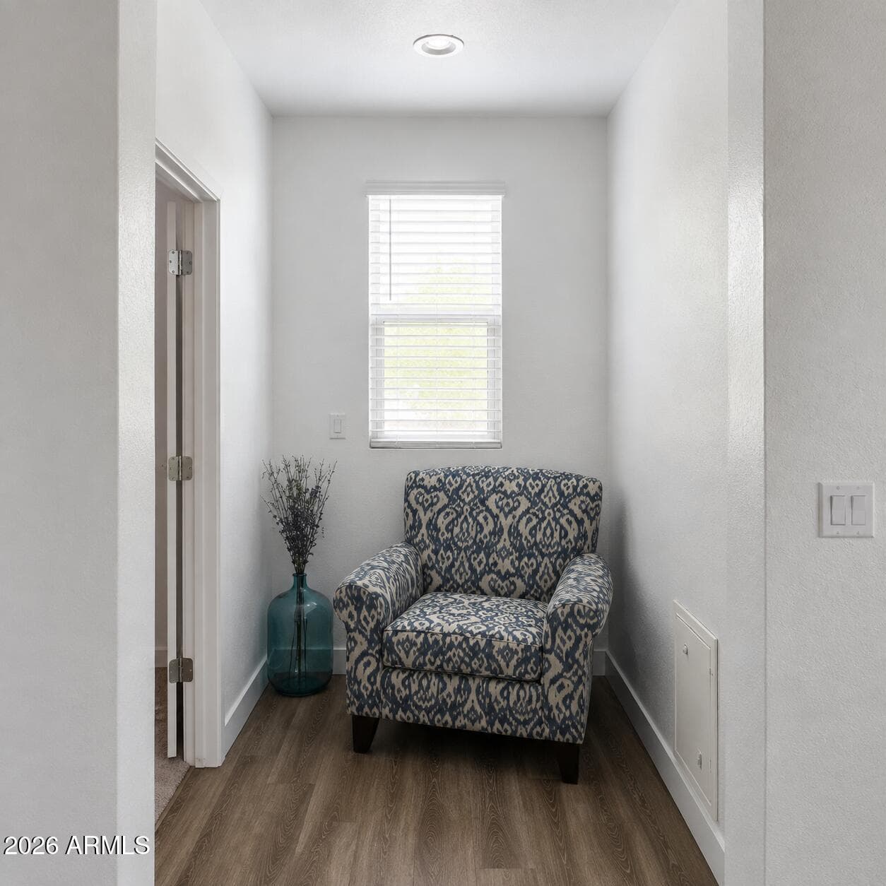 2334 E LEVI Drive, Phoenix, AZ 85040 — photo 12 of 35