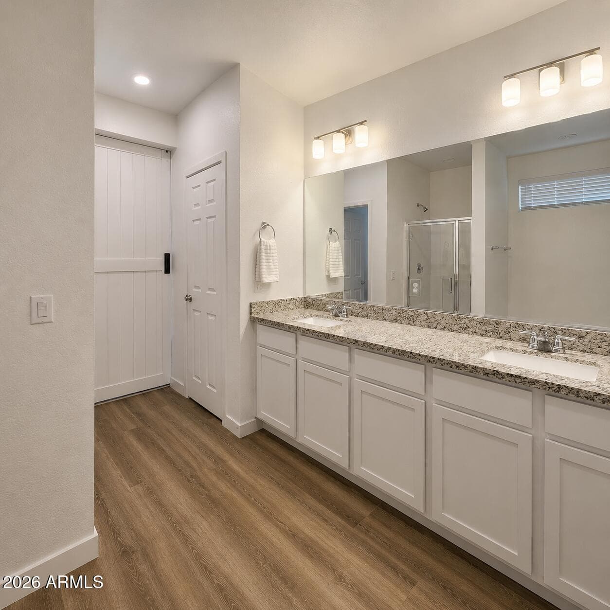 2334 E LEVI Drive, Phoenix, AZ 85040 — photo 18 of 35