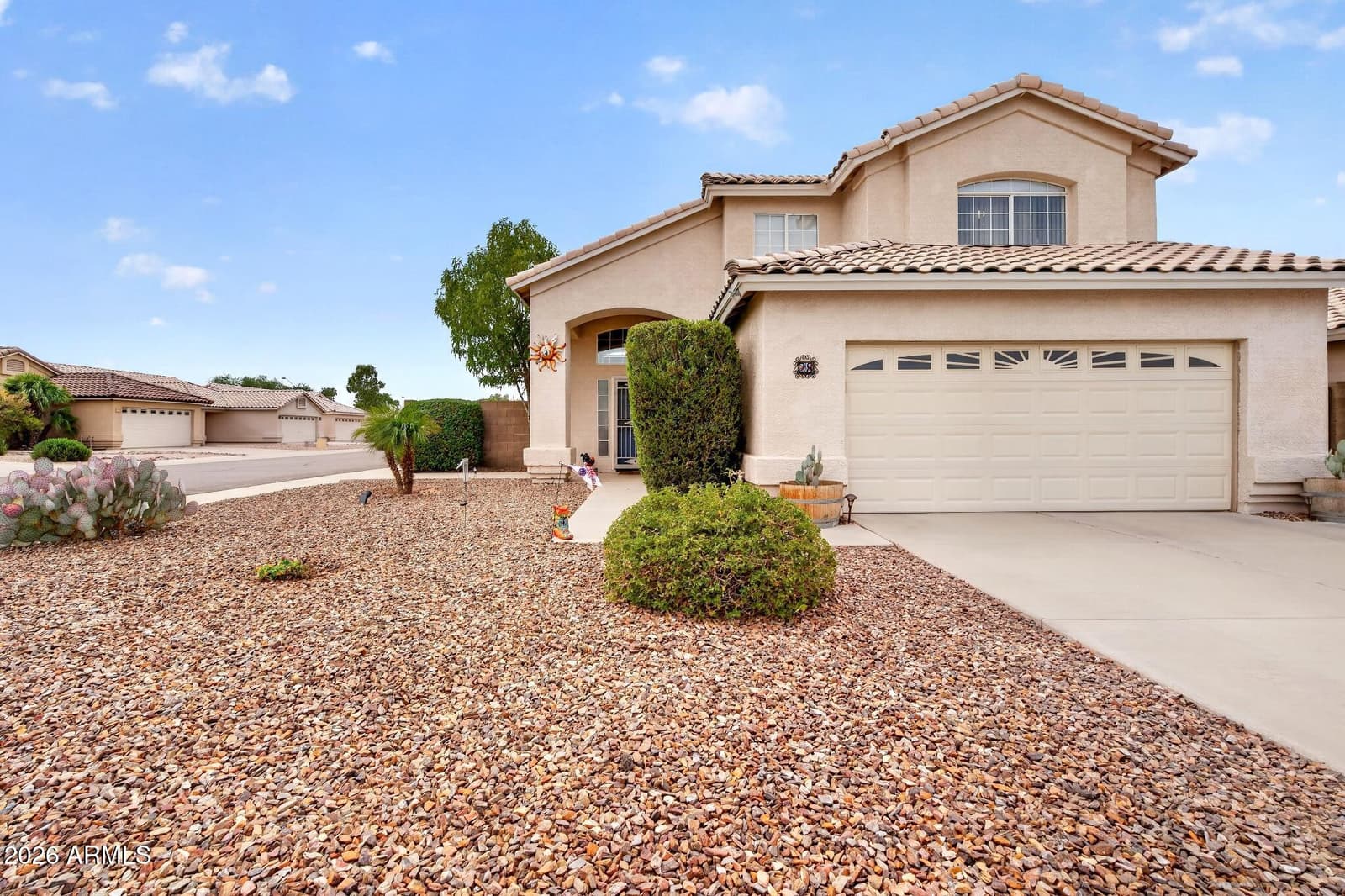 28 N BIRCH Street, Gilbert, AZ 85233 — photo 2 of 30