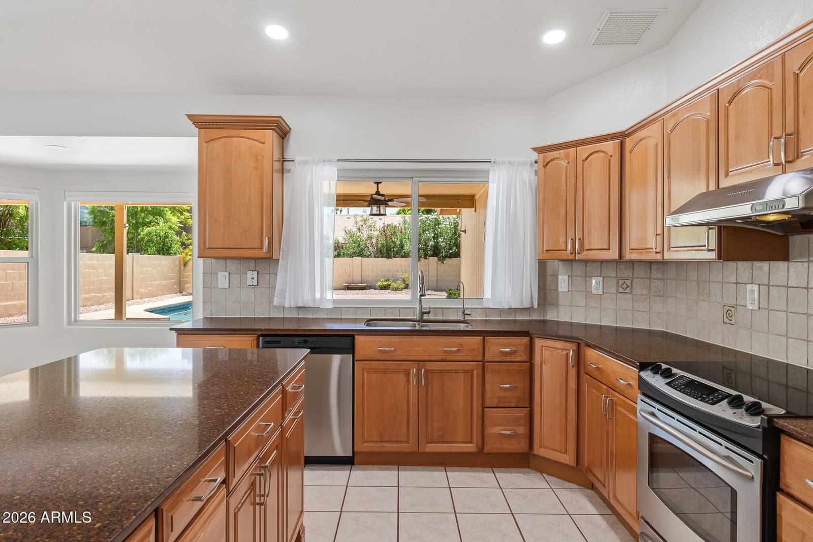 2419 W SHAWNEE Drive, Chandler, AZ 85224 — photo 11 of 42