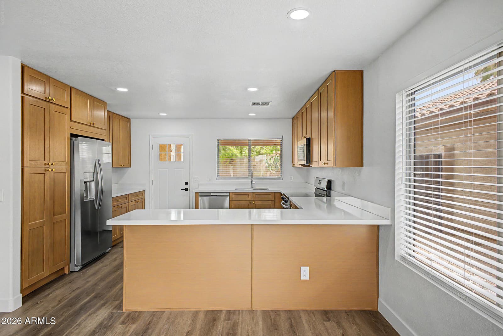 1078 E PIMA Avenue, Apache Junction, AZ 85119 — photo 12 of 39